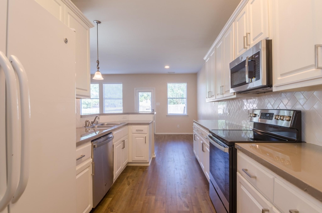 6303 Veranda Green Trail - Photo 11