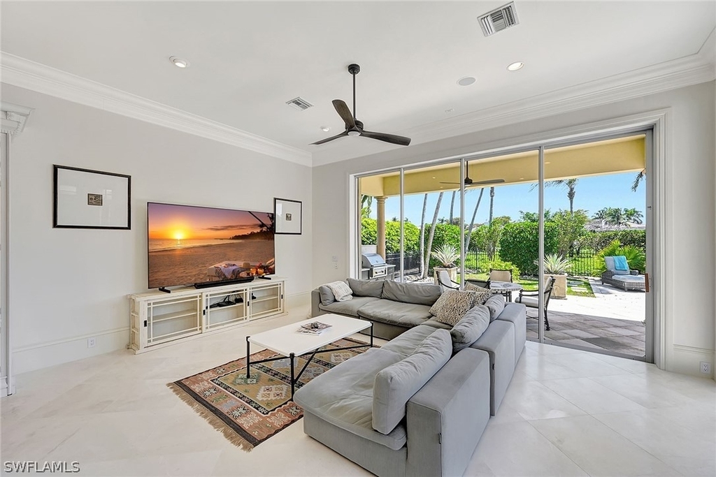 2052 Isla Vista Lane - Photo 10