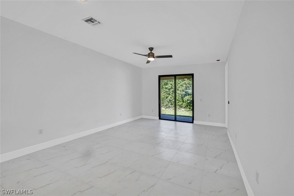 430/432 Bell Boulevard S - Photo 10