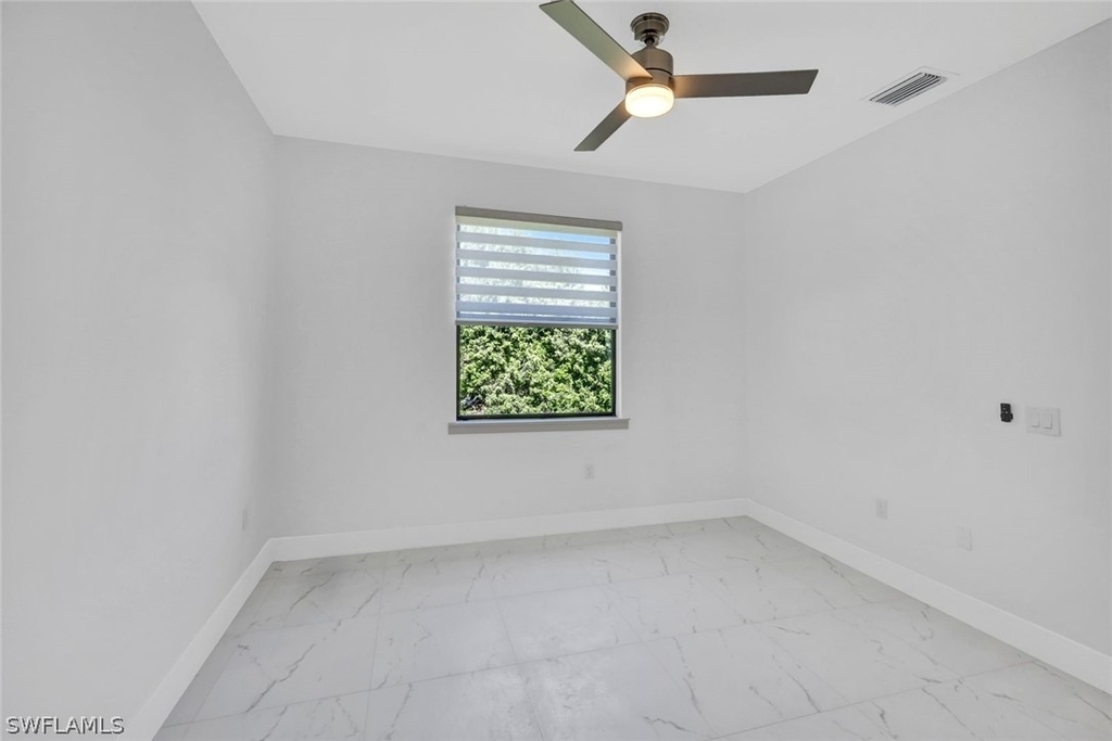 430/432 Bell Boulevard S - Photo 14
