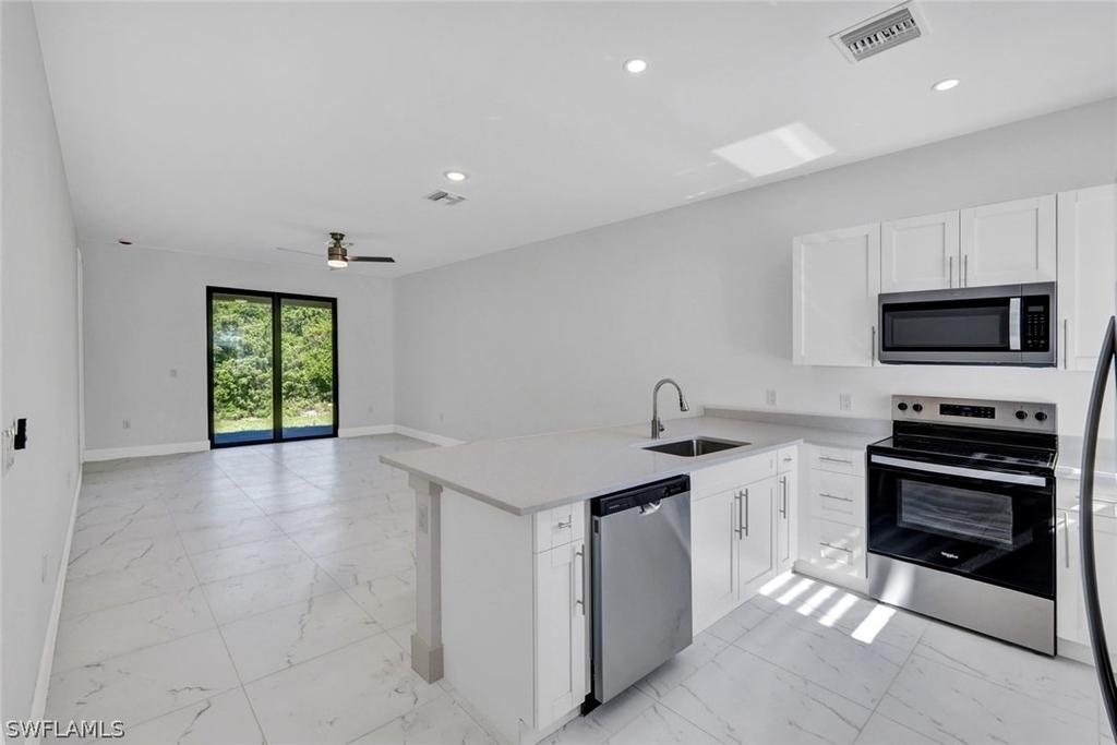 430/432 Bell Boulevard S - Photo 8