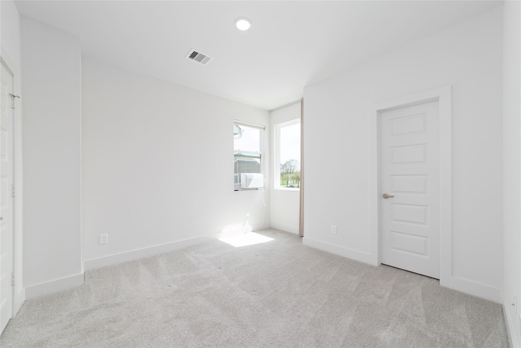 3007 Ventas Drive - Photo 30