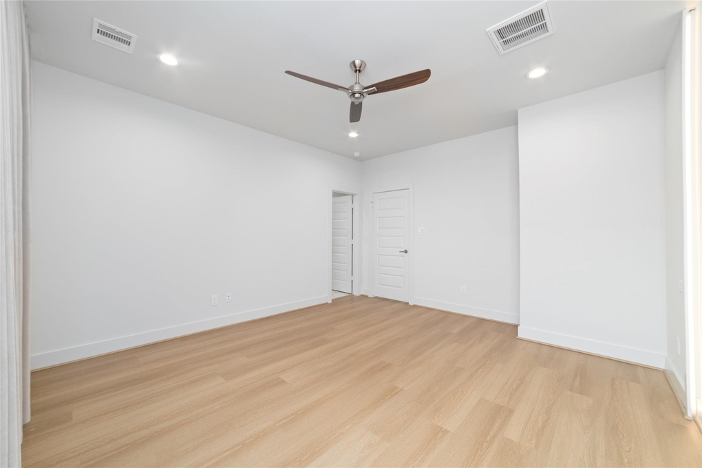 3007 Ventas Drive - Photo 26