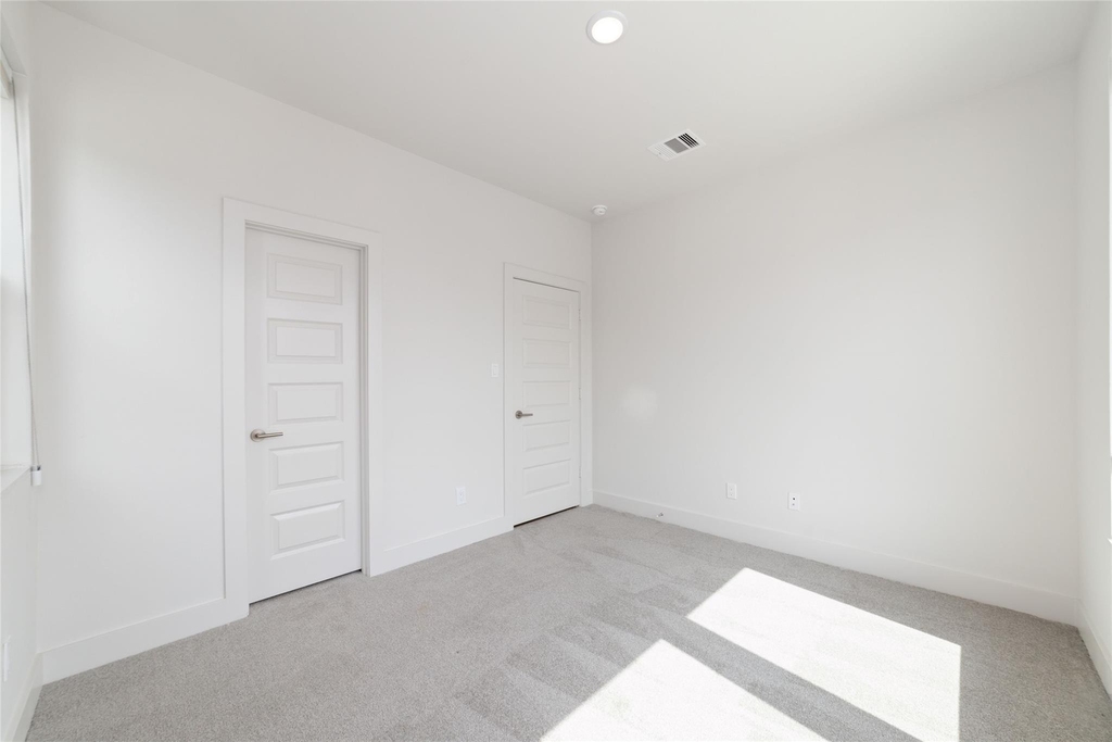 3007 Ventas Drive - Photo 34