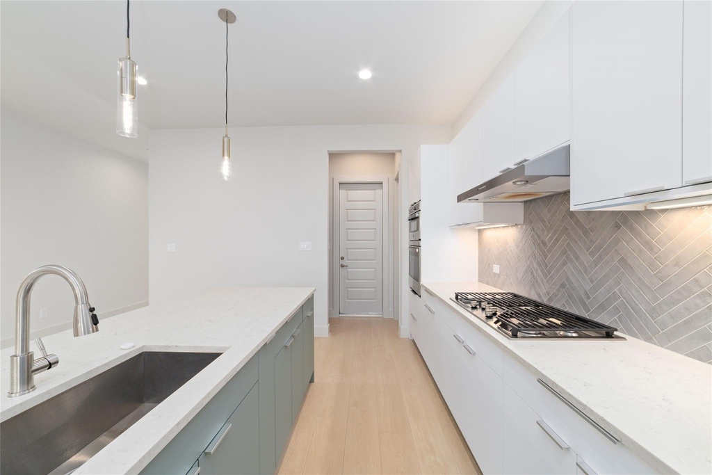3007 Ventas Drive - Photo 14
