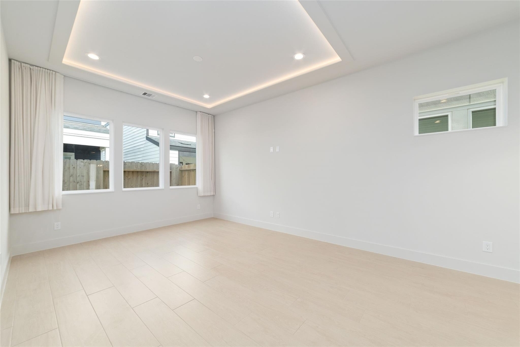 3007 Ventas Drive - Photo 9