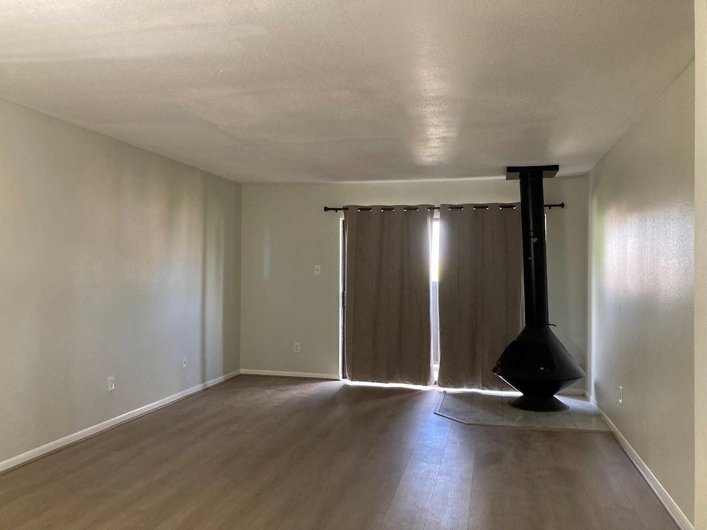3075 Walnut Bend Lane - Photo 4
