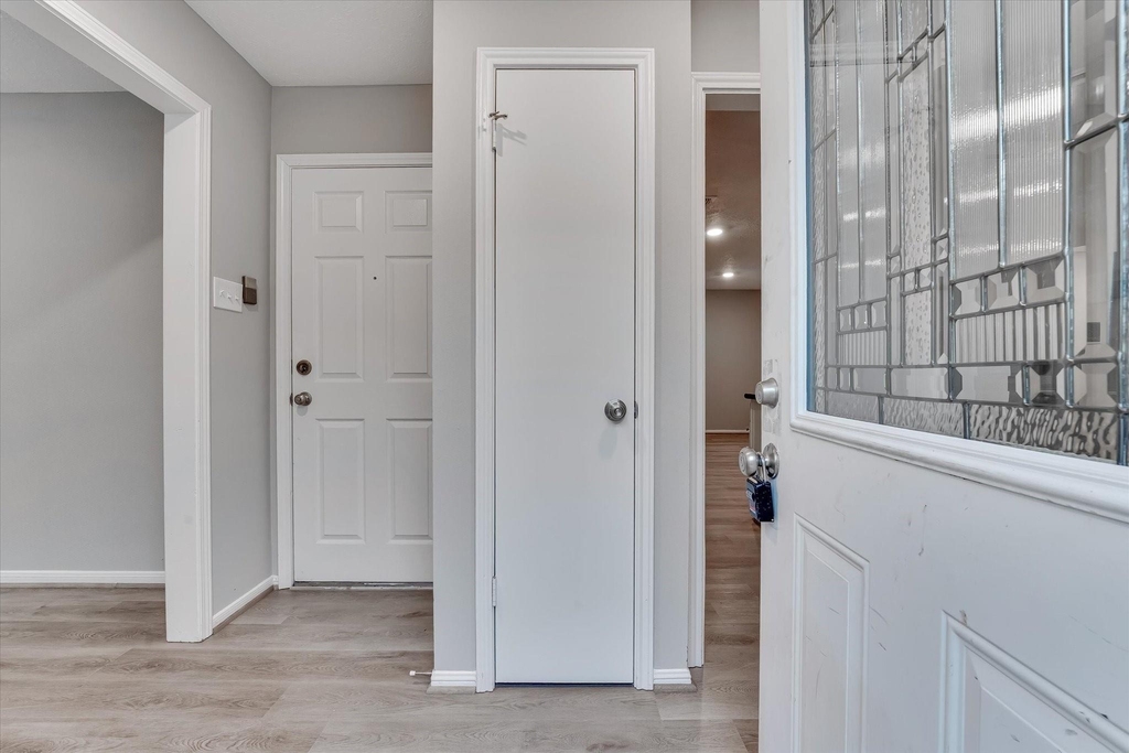 9407 Stockwell Drive - Photo 3