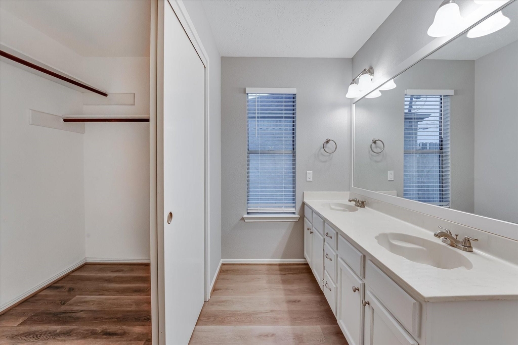 9407 Stockwell Drive - Photo 18