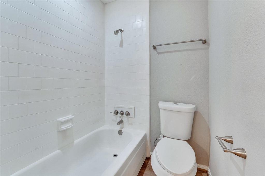 9407 Stockwell Drive - Photo 19
