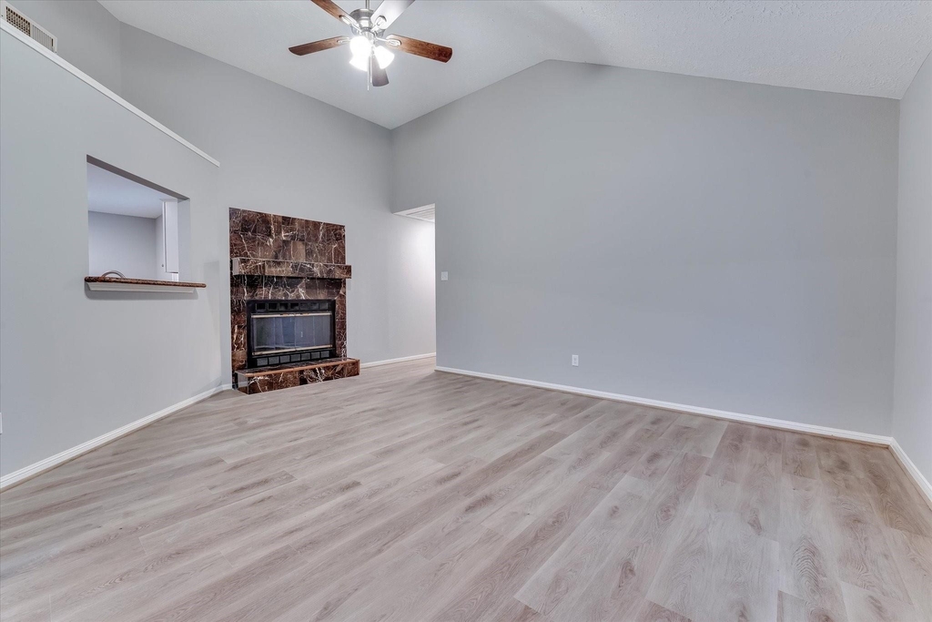 9407 Stockwell Drive - Photo 6