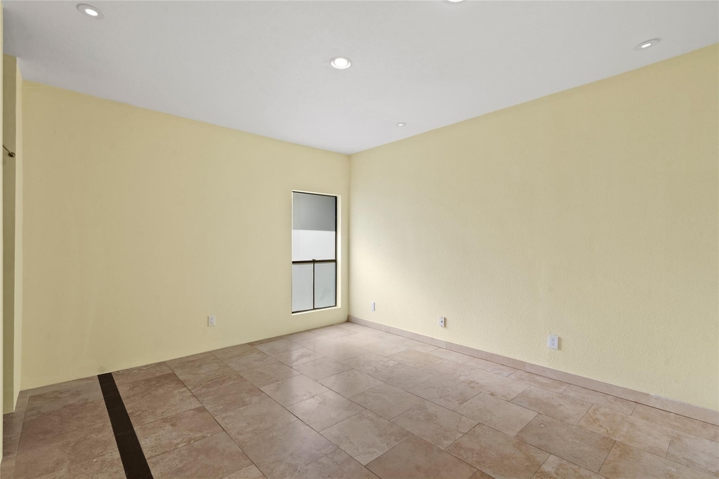 4001 Nasa Parkway - Photo 12