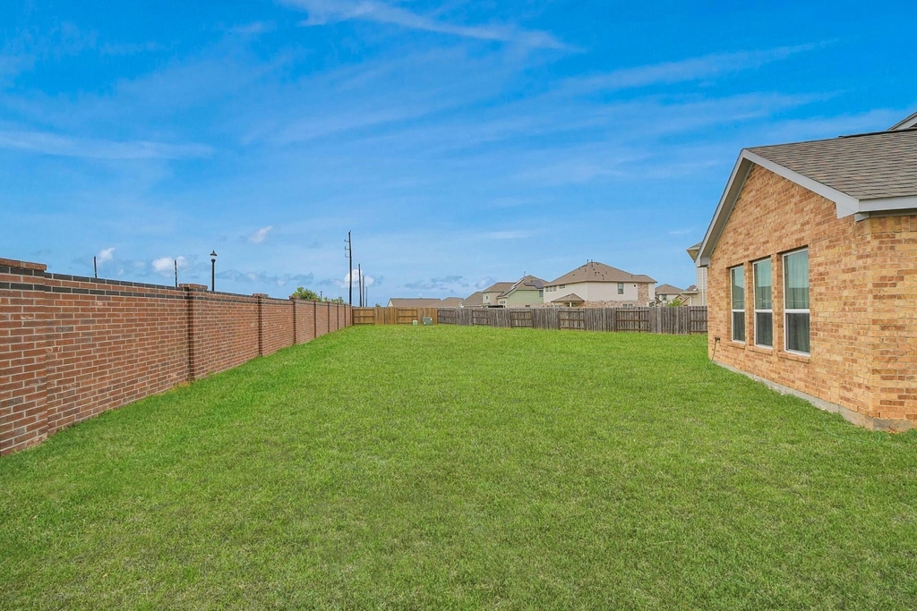 208 Salange Lane - Photo 2