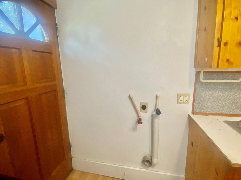 5618 Avenue L - Photo 11