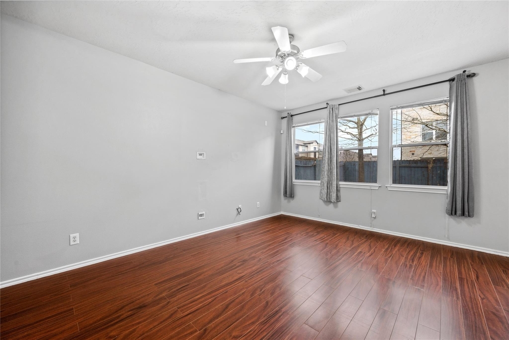 8912 Elm Drake Lane - Photo 4