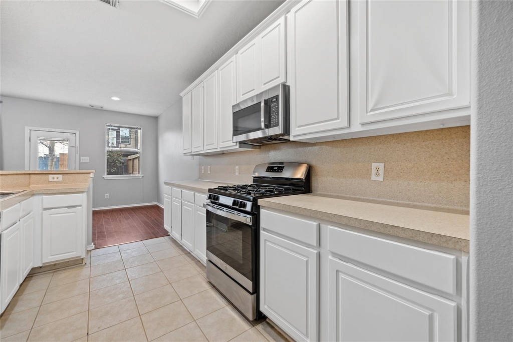 8912 Elm Drake Lane - Photo 10