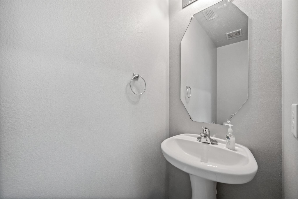 8912 Elm Drake Lane - Photo 2