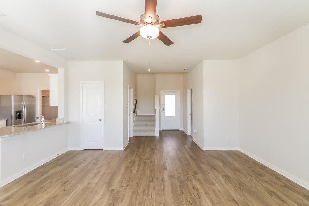 409 Sunny Highlands Drive - Photo 2