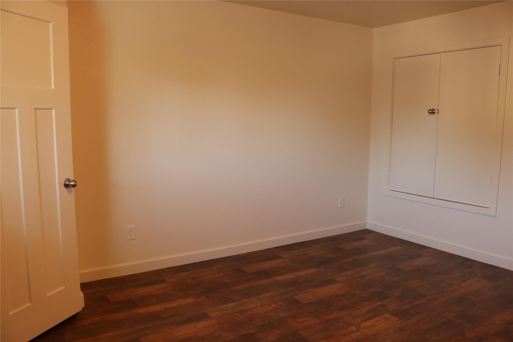 10535 Mills Road - Photo 26