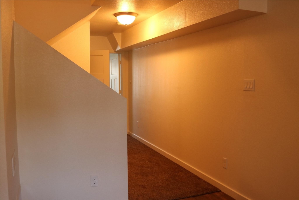 10535 Mills Road - Photo 31