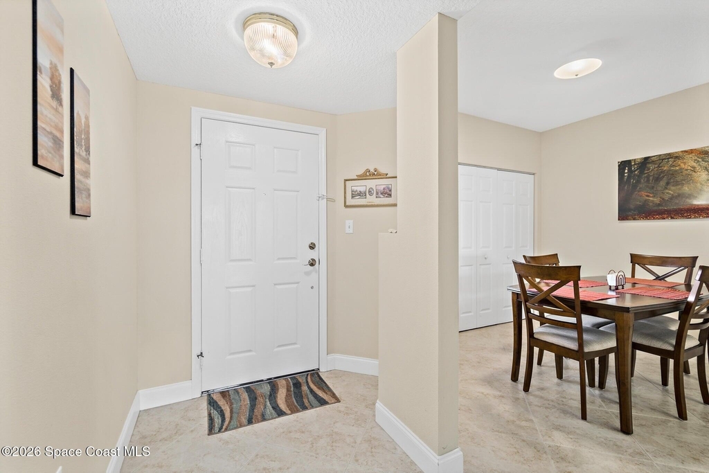 601 Shorewood Drive - Photo 3