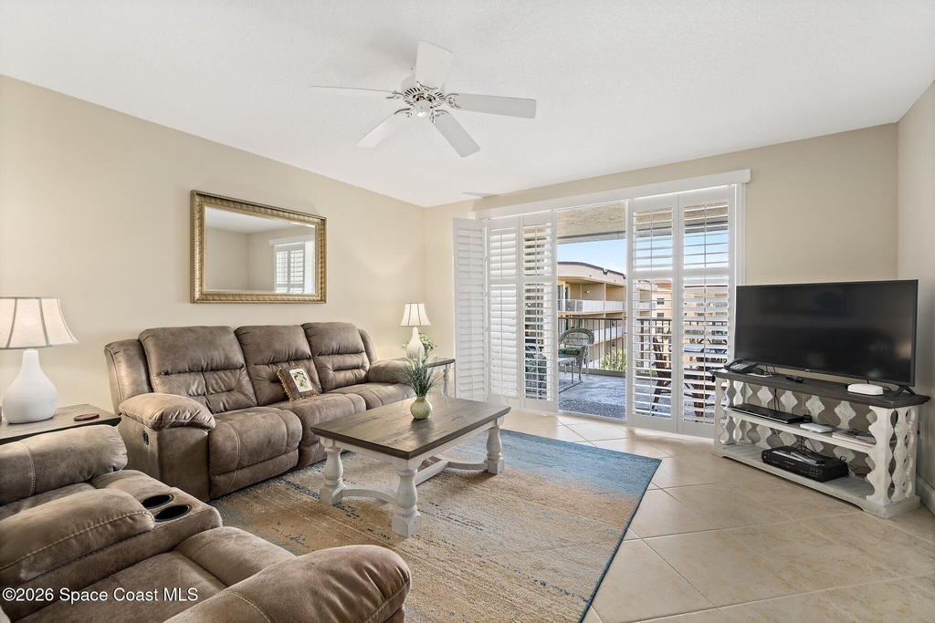 601 Shorewood Drive - Photo 13