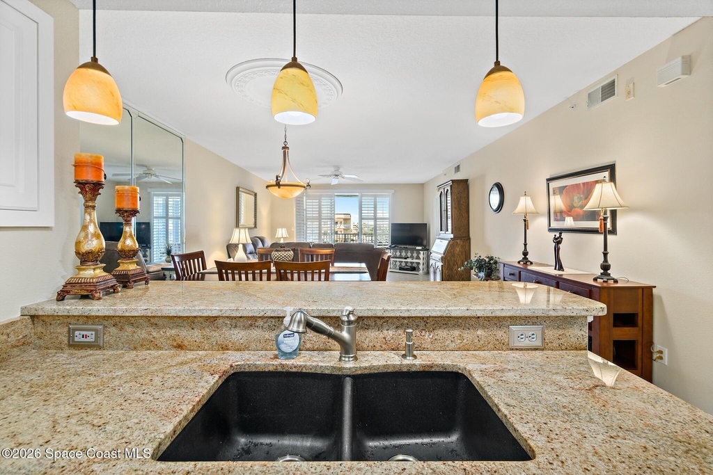 601 Shorewood Drive - Photo 9