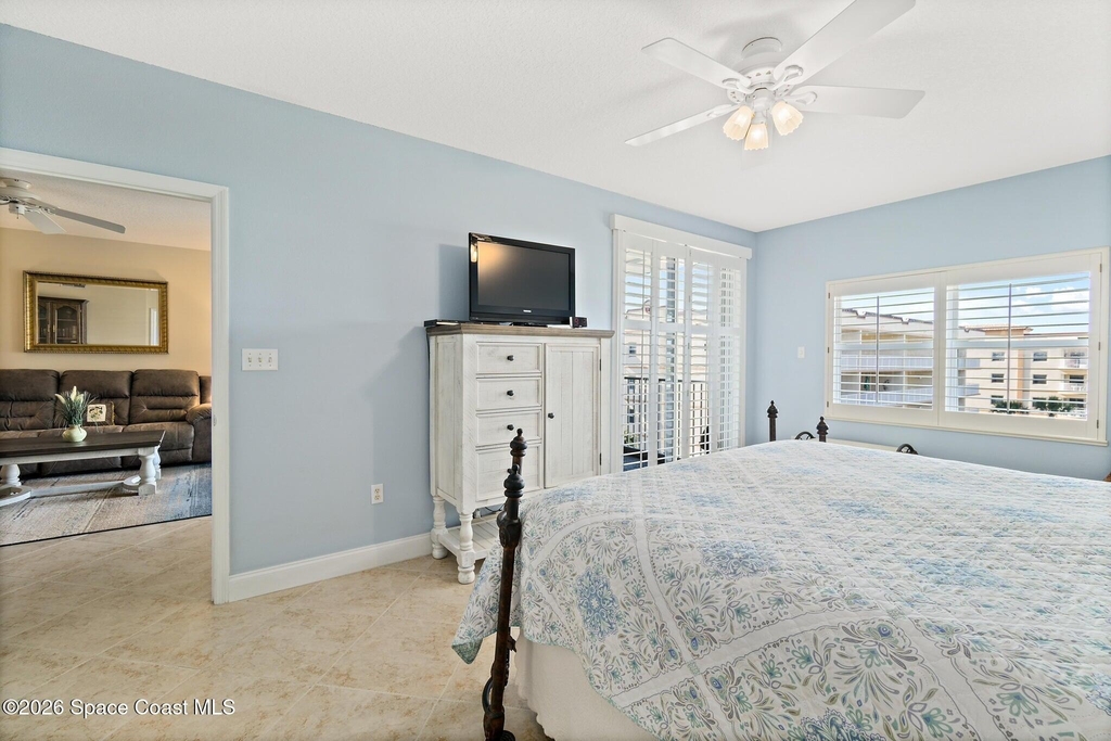 601 Shorewood Drive - Photo 17