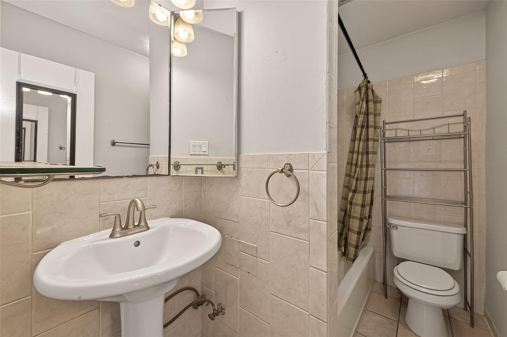 9029 Gaylord Street - Photo 3