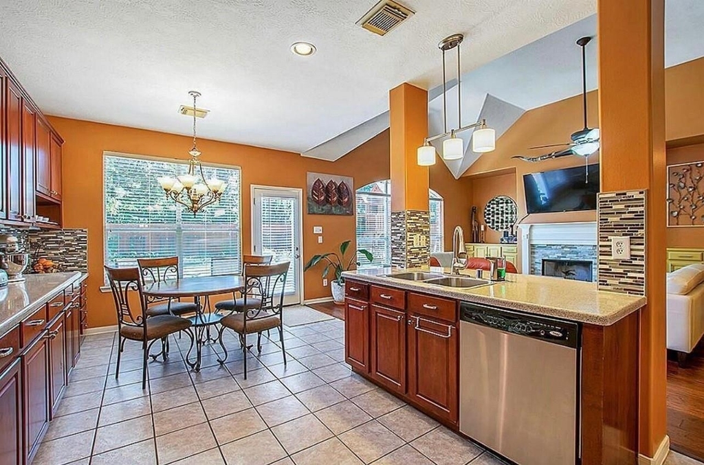 4506 Timber Pine Trail - Photo 3
