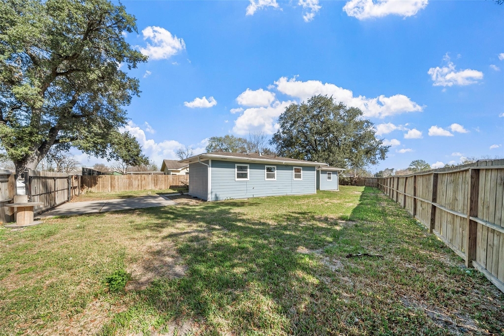 7019 Sur Court - Photo 20