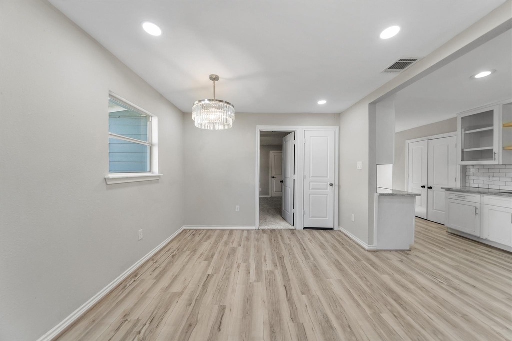 7019 Sur Court - Photo 4