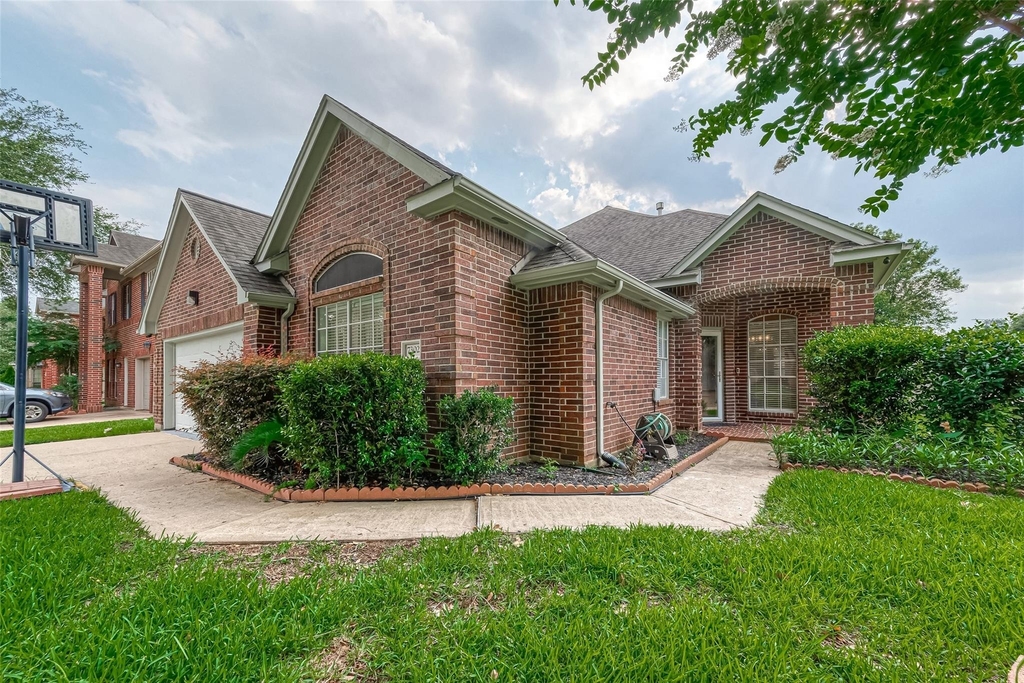7302 Colony View Lane - Photo 3