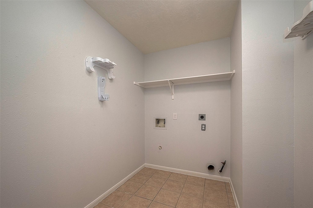 7302 Colony View Lane - Photo 28