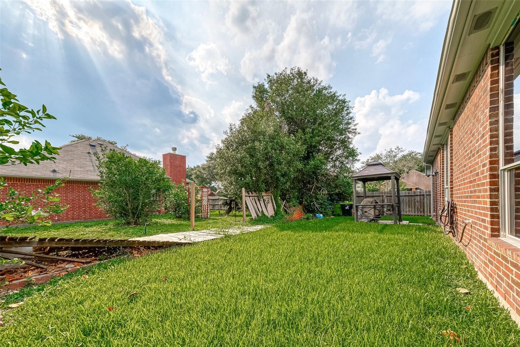 7302 Colony View Lane - Photo 45