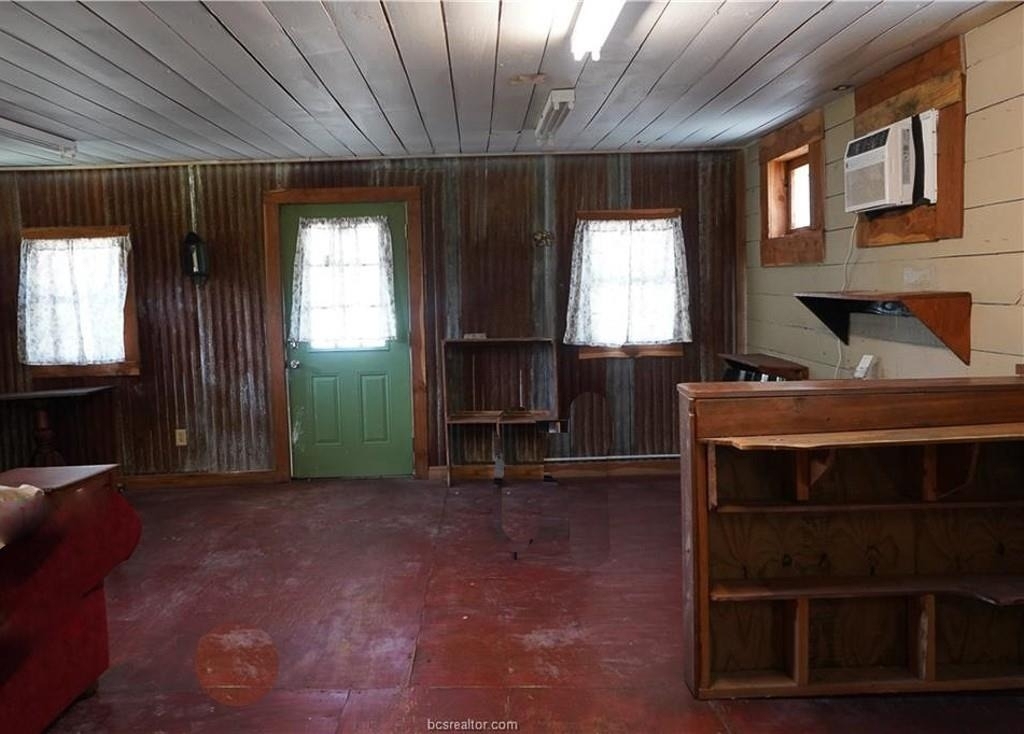 6759 Highway 105 E - Photo 3