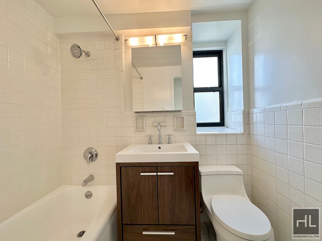 East 63 Street - Photo 10
