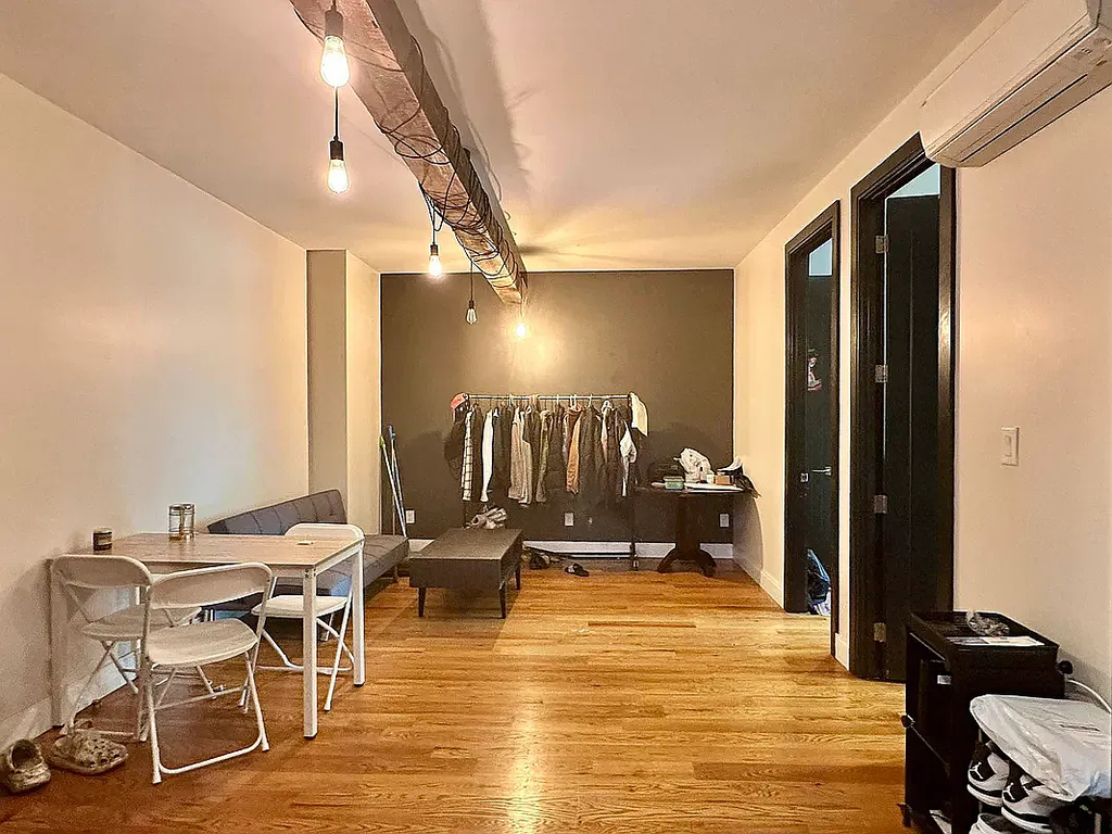 691 Chauncey Street - Photo 2