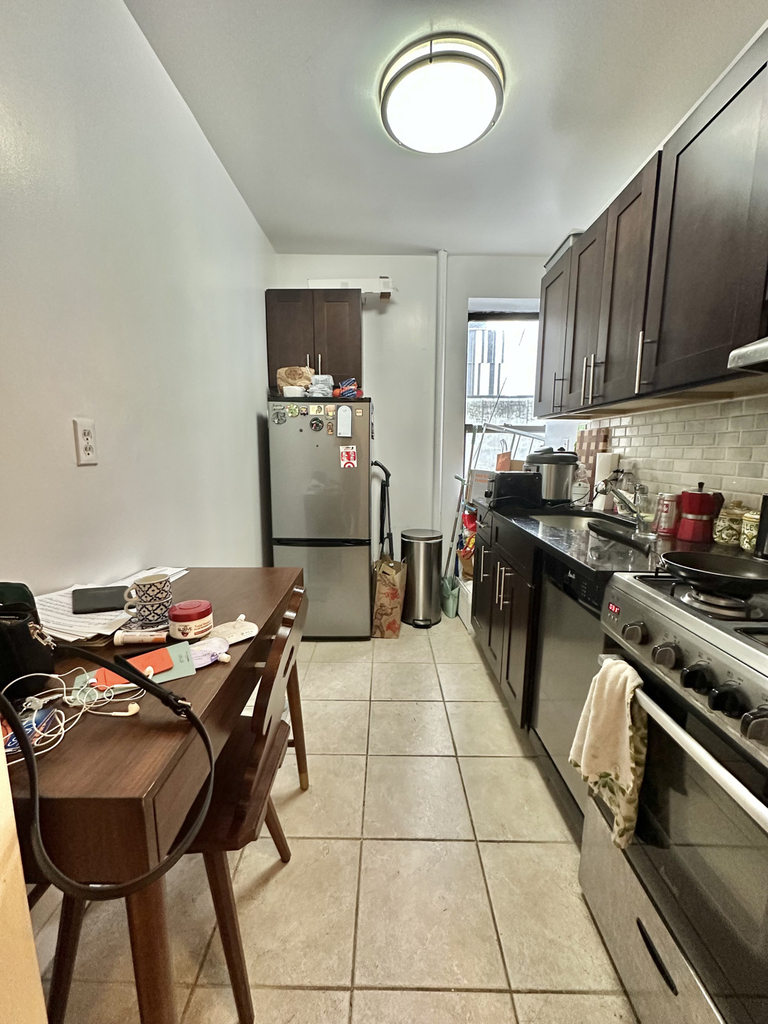 511 East 73rd Street - Photo 0