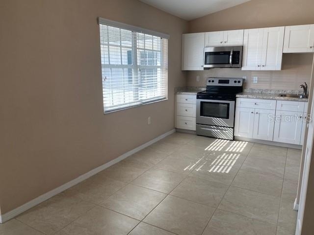 2780 Cypress Drive - Photo 3