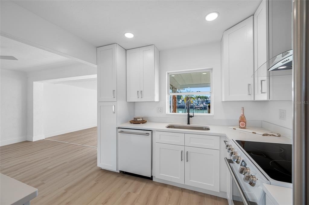 7930 Causeway Boulevard S - Photo 12