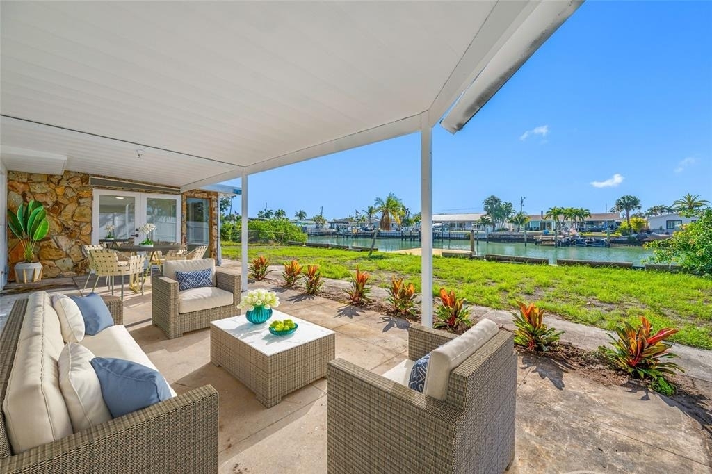 7930 Causeway Boulevard S - Photo 2