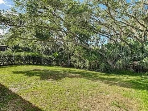 6402 Yellow Buckeye Drive - Photo 3