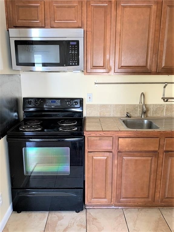 61 81st Avenue - Photo 13