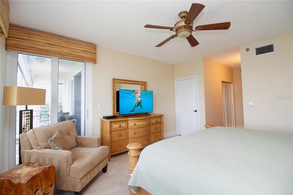 8041 Sailboat Key Boulevard S - Photo 17