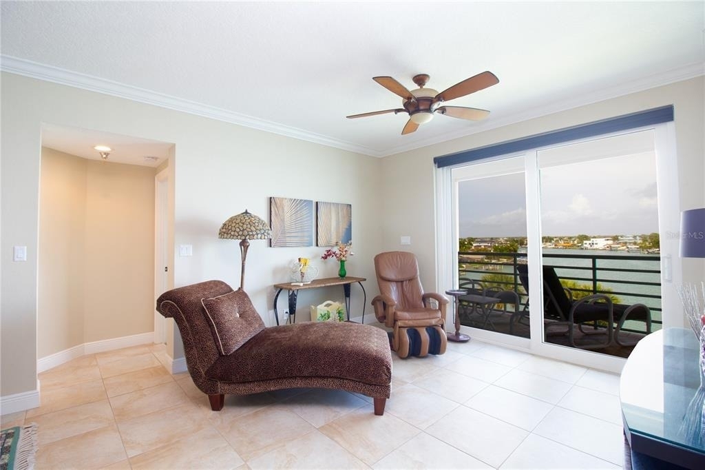 8041 Sailboat Key Boulevard S - Photo 12