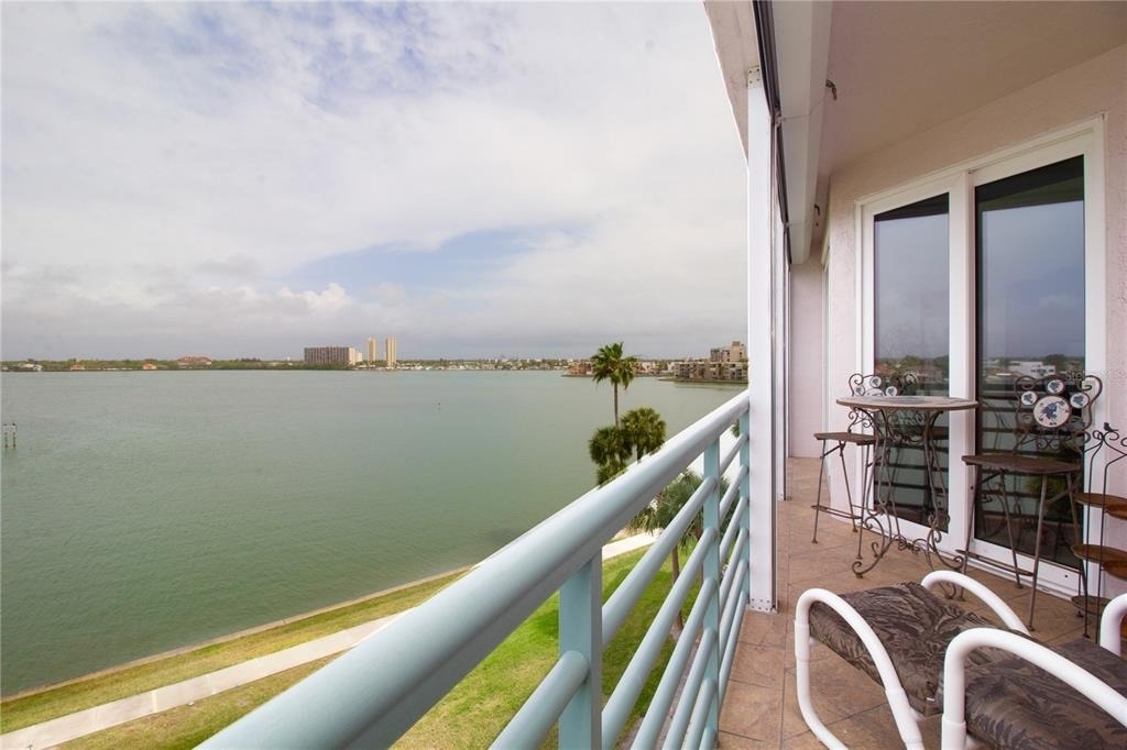 8041 Sailboat Key Boulevard S - Photo 9