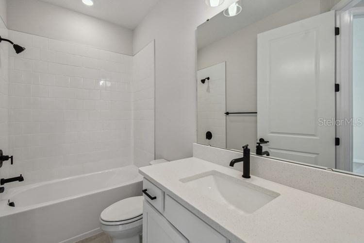 3077 Voyager Avenue - Photo 7