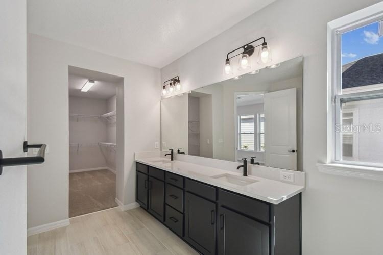 3077 Voyager Avenue - Photo 12
