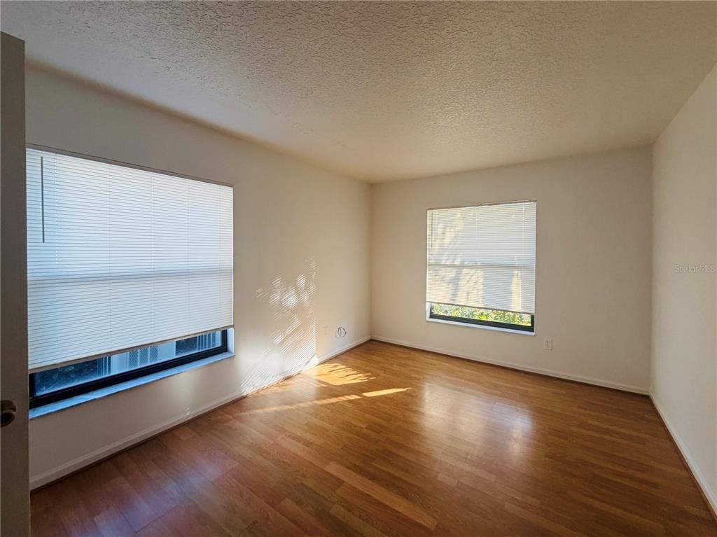 1114 S Pine Ridge Circle - Photo 4